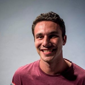 Meet your Posher, Levi